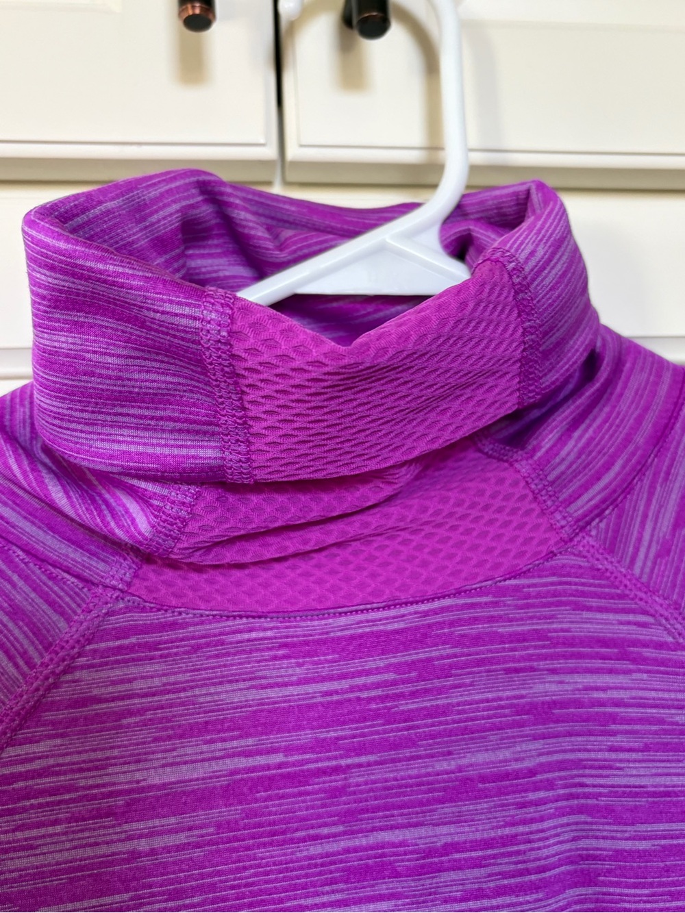 Under Armour Purple Heathered Long Sleeve Mock Neck Top - Picture 4 of 11